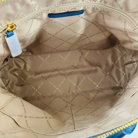 Michael Kors Cindy Large Dome Satchel - Picture 8 of 13